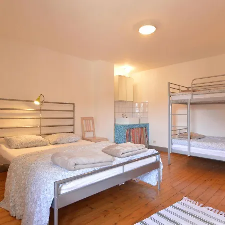 Picturesque In Heppenbach With Terrace Apartamento