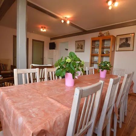 In Ardennes With Scenic Garden Apartament